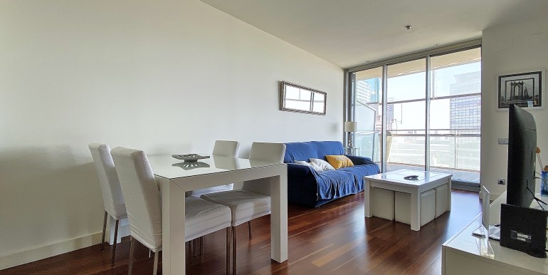 exclusivo-piso-en-venta-con-licencia-turistica-en-diagonal-mar-salon-7