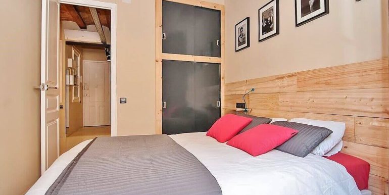 extraordinario-piso-en-venta-con-licencia-turistica-junto-el-paseo-de-gracia-habitacion-2