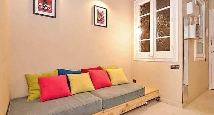 extraordinario-piso-en-venta-con-licencia-turistica-junto-el-paseo-de-gracia-salon-3