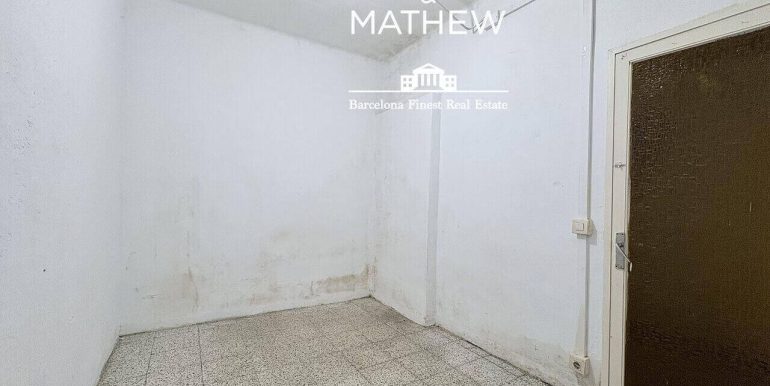 propiedad-en-venta-a-reformar-en-el-poble-sec-habitacion-6