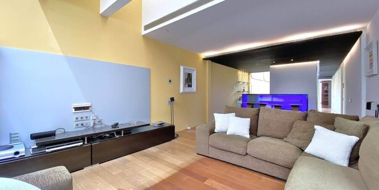 sala-11_Easy-Resize.com