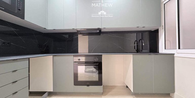 magnifico-piso-reformado-a-estrenar-con-dos-habitaciones-y-dos-baños-en-el-poble-sec-cocina-3