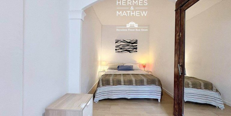 piso-en-venta-de-tres-habitaciones-cerca-de-las-ramblas-habitacion-1