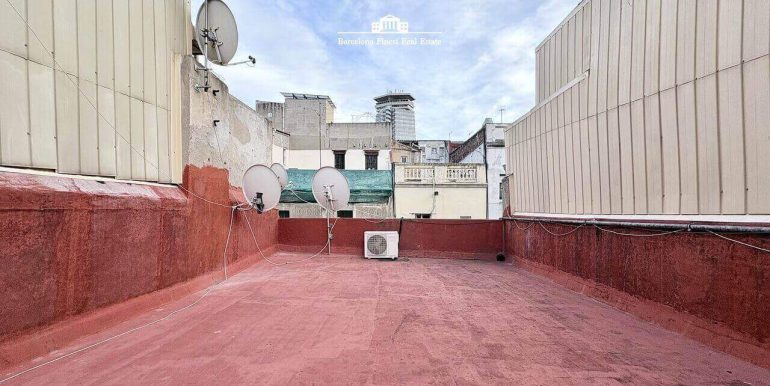 piso-en-venta-de-tres-habitaciones-cerca-de-las-ramblas-zona-comun-1
