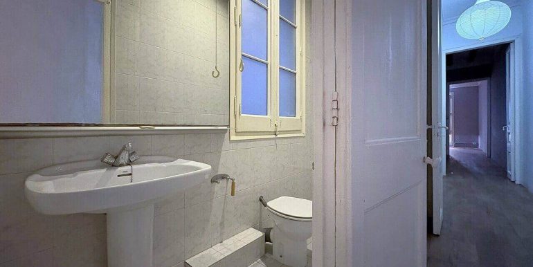 magnifico-piso-en-venta-de-dos-habitaciones-en-el-quadrat-bano-1