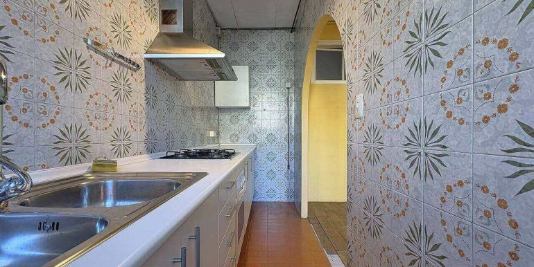 magnifico-piso-en-venta-de-dos-habitaciones-en-el-quadrat-cocina-1
