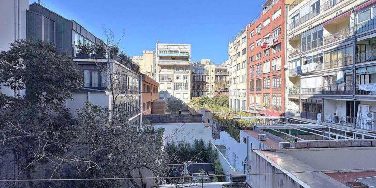 magnifico-piso-en-venta-de-dos-habitaciones-en-el-quadrat-vistas-1