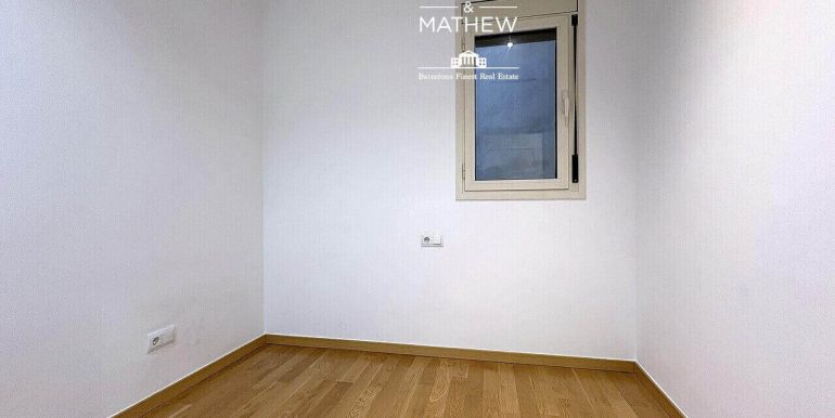 magnifico-piso-en-venta-con-dos-habitaciones-y-dos-banos-en-el-quadrat-dor-habitacion-5
