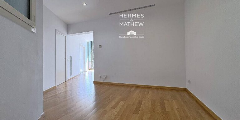 magnifico-piso-en-venta-con-dos-habitaciones-y-dos-banos-en-el-quadrat-dor-salon-1