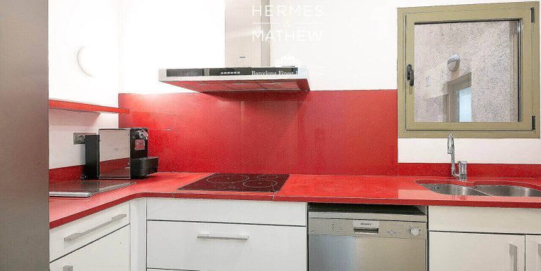 exclusivo-piso-en-venta-con-dos-habitaciones-junto-lavinguda-del-portal-de-langel-cocina-1
