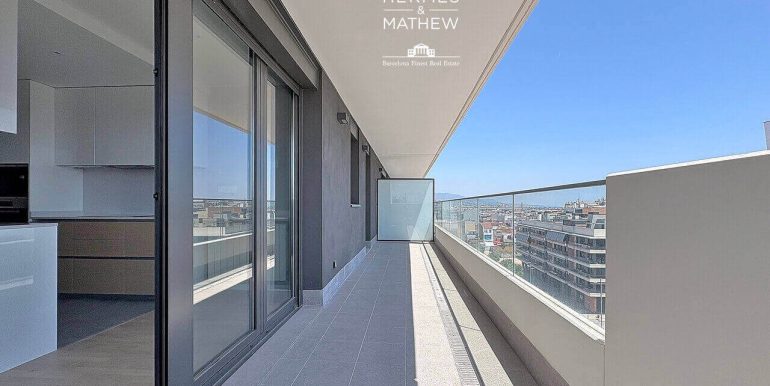 pisos-de-obra-nueva-junto-el-port-esportiu-de-badalona-terraza-1