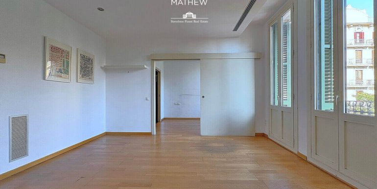 magnifico-piso-en-venta-de-dos-habitaciones-junto-la-placa-doctor-letamendi-salon-6