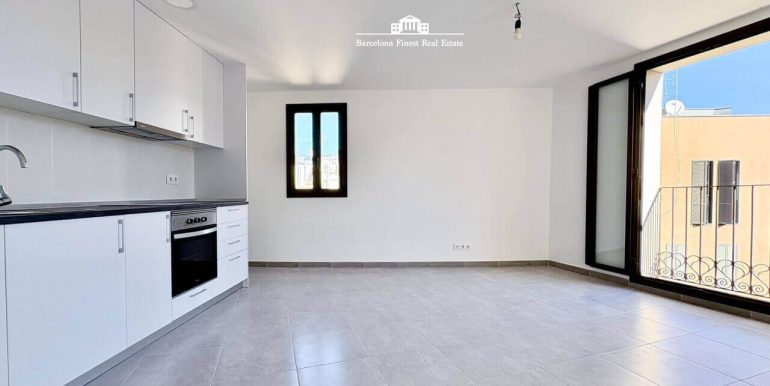 atico-en-venta-a-pocos-minutos-de-la-avenida-paralelo-salon-3