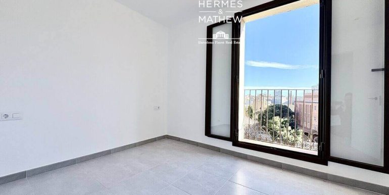 atico-en-venta-a-pocos-minutos-de-la-avenida-paralelo-salon-5