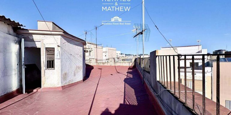 atico-en-venta-a-pocos-minutos-de-la-avenida-paralelo-terraza-2