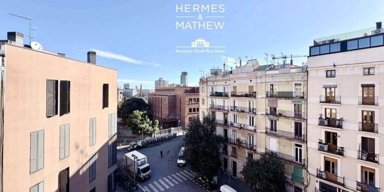 atico-en-venta-a-pocos-minutos-de-la-avenida-paralelo-vistas-2