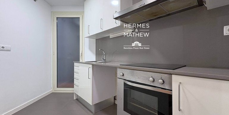luminoso-atico-a-reformar-en-finca-historica-con-una-ubicacion-inmejorable-en-el-centro-de-barcelona-cocina-1
