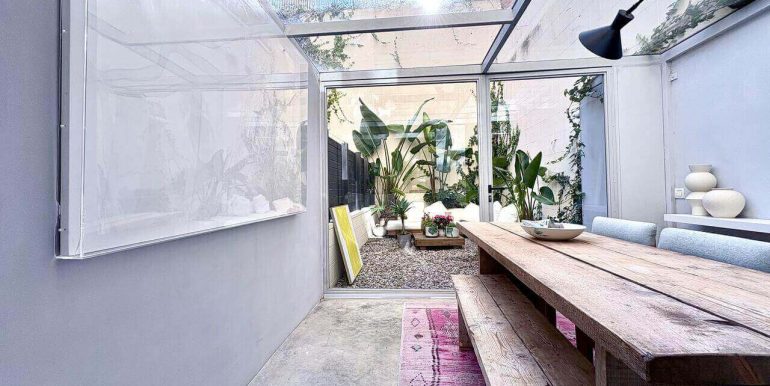 duplex-de-diseno-a-minutos-de-la-sagrada-familia-espacio-unico-con-alma-creativa-comedor-6