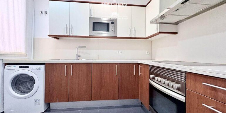 extraordinaria-vivienda-en-venta-totalmente-reformada-situada-a-escasos-pasos-de-rambla-catalunya-y-paseo-de-gracia-cocina-3