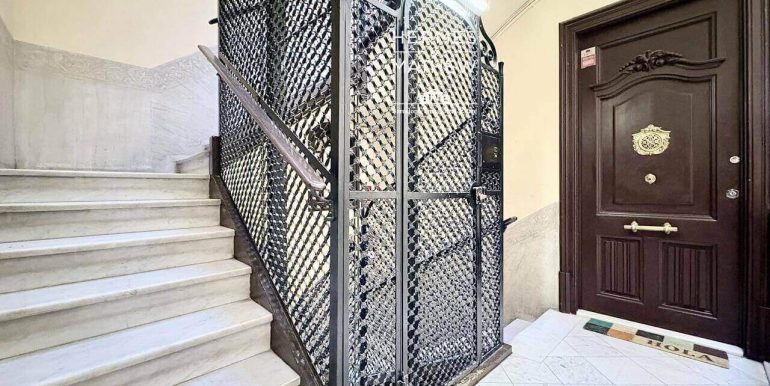 extraordinaria-vivienda-en-venta-totalmente-reformada-situada-a-escasos-pasos-de-rambla-catalunya-y-paseo-de-gracia-zona-comun-4