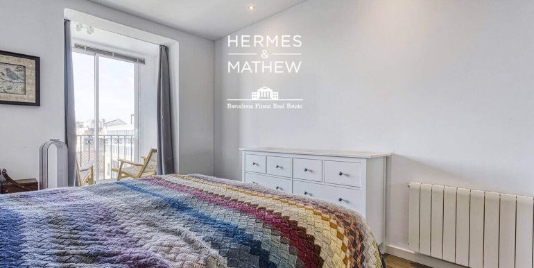 exclusiva-vivienda-en-venta-en-rambla-catalunya-con-vistas-privilegiadas-a-la-sagrada-familia-habitacion-3_Easy-Resize.com