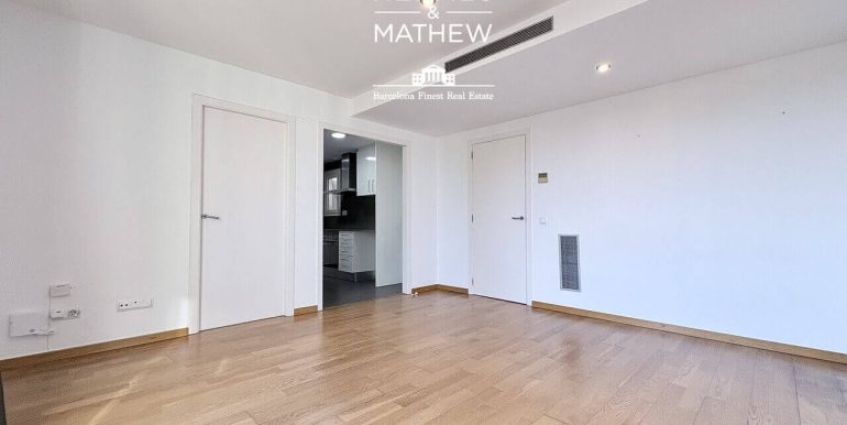 exclusivo-atico-en-venta-con-solarium-privado-en-el-corazon-del-quadrat-dor-salon-7