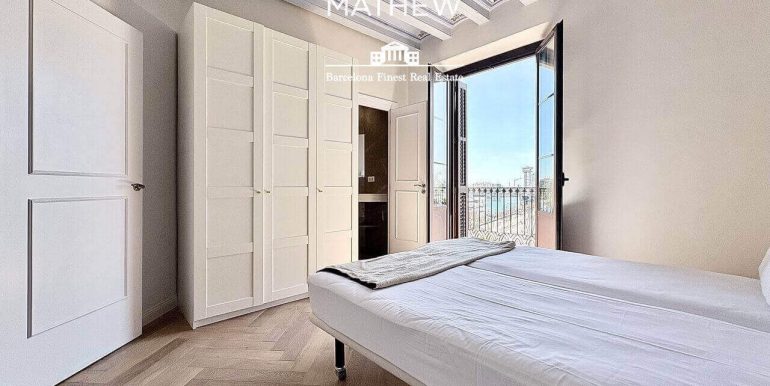 elegante-piso-de-diseno-frente-al-port-vell-con-rooftop-y-vistas-al-mar-habitacion-3