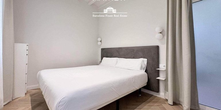 elegante-piso-de-diseno-frente-al-port-vell-con-rooftop-y-vistas-al-mar-habitacion-6