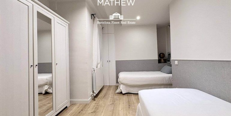 elegante-piso-en-venta-con-dos-habitaciones-a-estrenar-frente-al-port-vell-habitacion-7