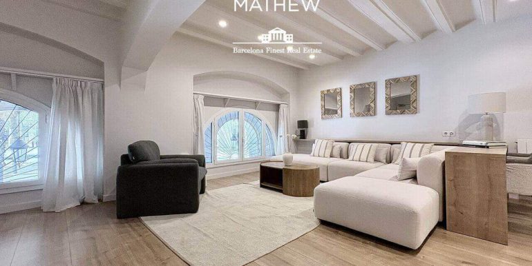 elegante-piso-en-venta-con-dos-habitaciones-a-estrenar-frente-al-port-vell-salon-12