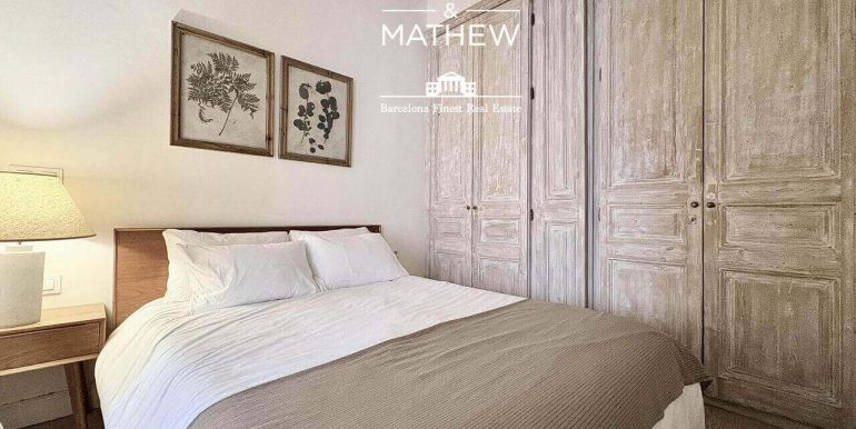 encantador-piso-en-venta-con-una-habitacion-y-reformado-a-estrenar-el-barrio-gotico-habitacion-2