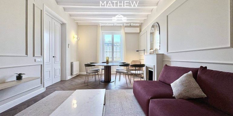 exclusiva-residencia-a-estrenar-en-venta-frente-al-port-vell-con-rooftop-premium-y-esencia-historica-salon-5