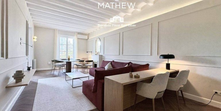 exclusiva-residencia-a-estrenar-en-venta-frente-al-port-vell-con-rooftop-premium-y-esencia-historica-salon-8
