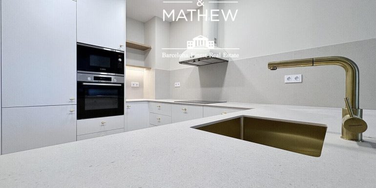 exclusivo-piso-de-diseno-en-venta-a-estrenar-con-tres-habitaciones-frente-al-port-vell-cocina-7