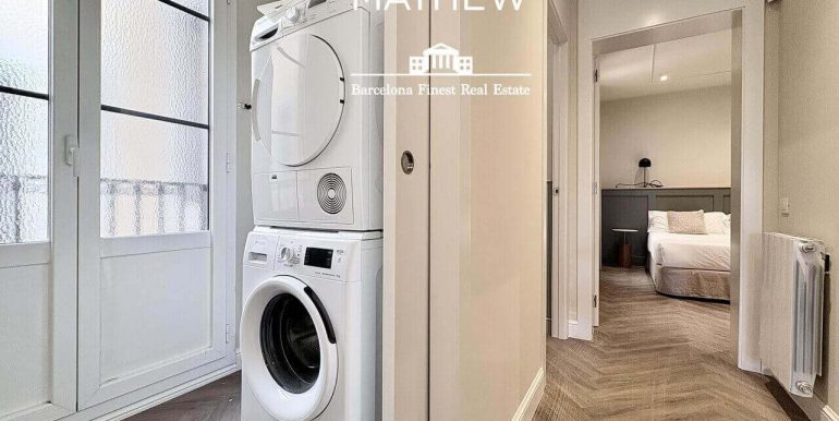 exclusivo-piso-de-diseno-en-venta-a-estrenar-con-tres-habitaciones-frente-al-port-vell-zona-de-agua-1