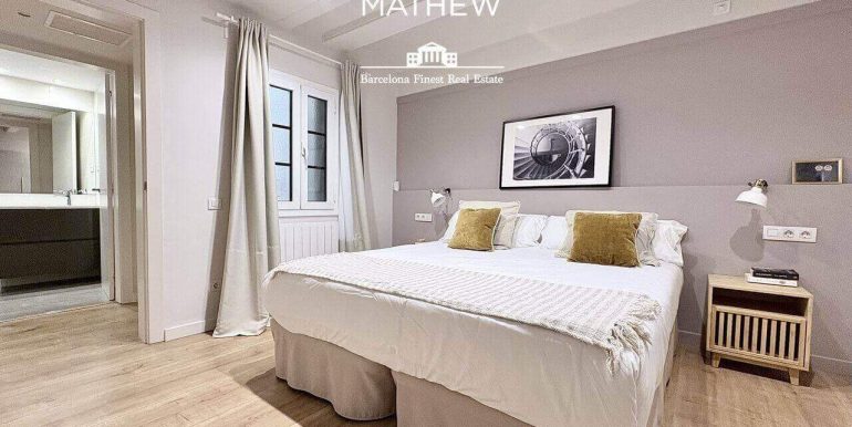 magnifico-piso-en-venta-con-una-habitacion-a-estrenar-frente-al-port-vell-habitacion-3