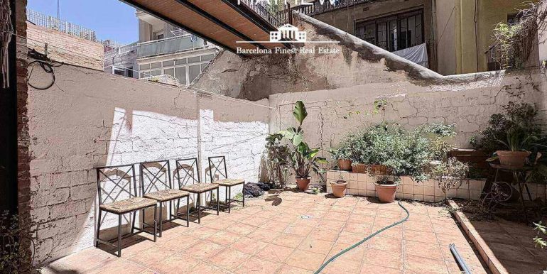 piso-en-venta-con-terraza-de-35-m2- y-gran-potencial-de-reforma-junto-als-jardins-del-turo-del-putxet-terraza-2