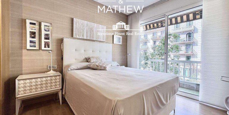 piso-en-venta-junto-a-placa-universitat-146m2-construidos-gran-balcon-soleado-4-habitaciones-y-parking-opcional-habitacion-2