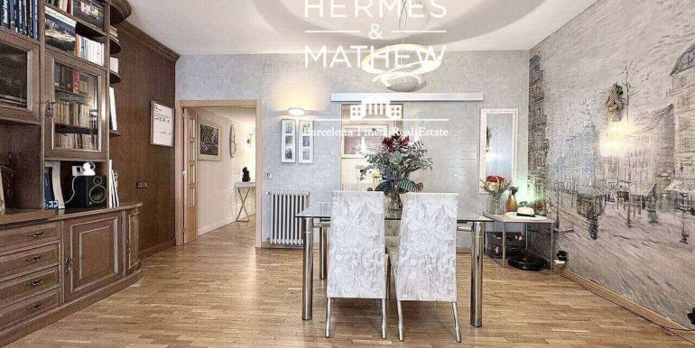 piso-en-venta-junto-a-placa-universitat-146m2-construidos-gran-balcon-soleado-4-habitaciones-y-parking-opcional-salon-8