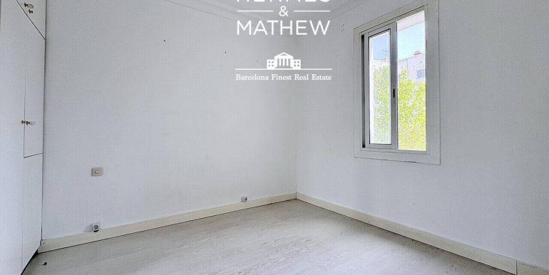 exclusivo-atico-en-venta-a-reformar-en-la-zona-alta-de-barcelona-habitacion-3
