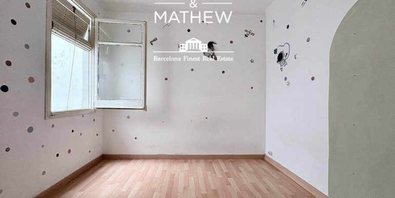 exclusivo-atico-en-venta-a-reformar-en-la-zona-alta-de-barcelona-habitacion-7