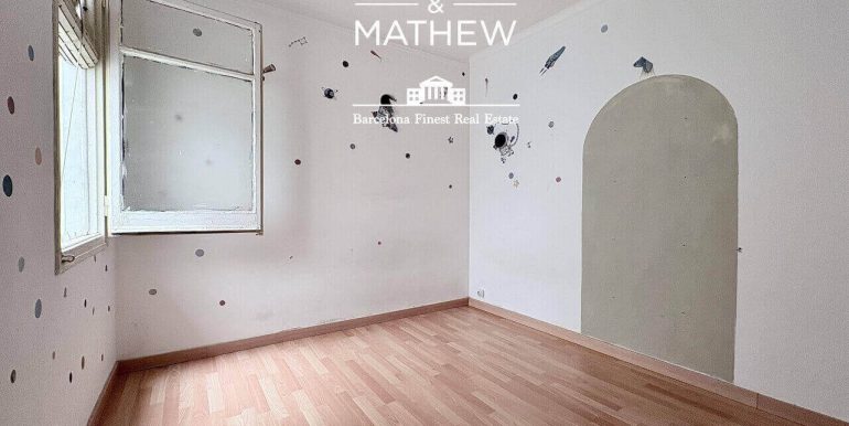exclusivo-atico-en-venta-a-reformar-en-la-zona-alta-de-barcelona-habitacion-8