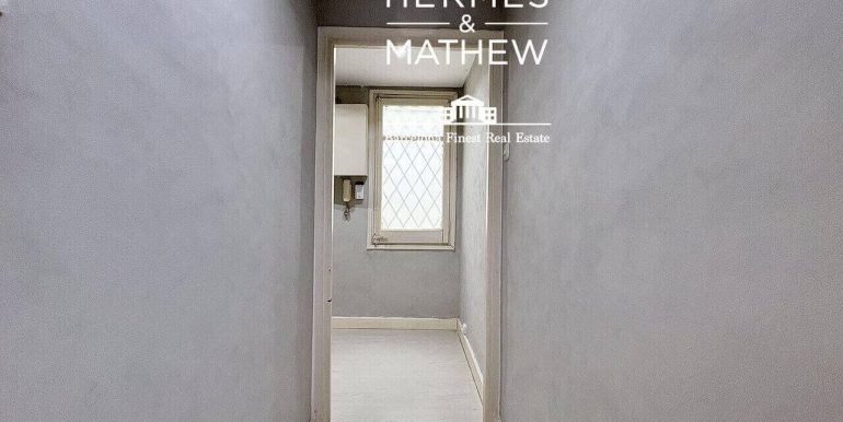 exclusivo-atico-en-venta-a-reformar-en-la-zona-alta-de-barcelona-pasillo-1