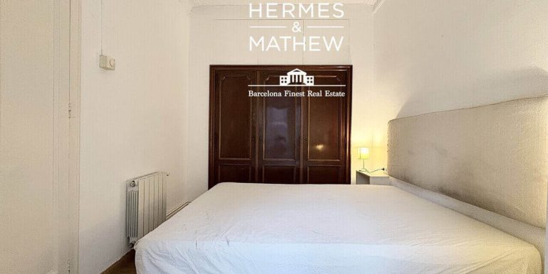 piso-de-dos-habitaciones-en-venta-junto-al-mercat-de-sant-antoni-habitacion-3