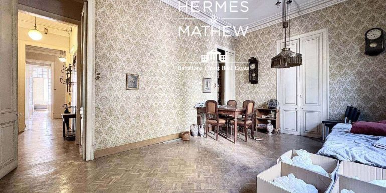 piso-en-venta-con-terraza-privada-en-el-corazon-de-sant-antoni-salon-3