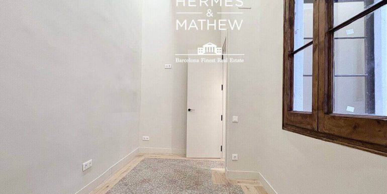 piso-en-venta-junto-a-placa-catalunya -diseño-contemporaneo-y-esencia-historica-habitacion-7