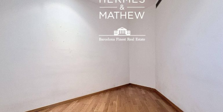 atico-en-venta-en-lantiga-esquerra-de-leixample-habitacion-5