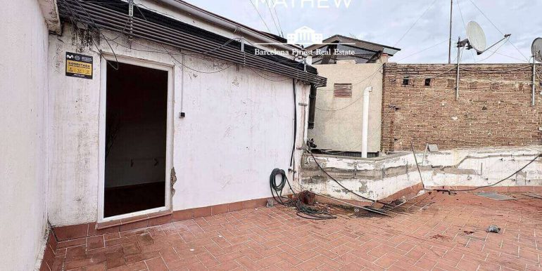 atico-en-venta-en-lantiga-esquerra-de-leixample-terraza-4