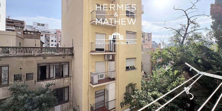 piso-en-venta-en-avenida-republica-argentina-3-habitaciones-luz-y-encanto-modernista-vistas-1