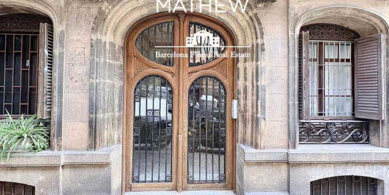 piso-en-venta-en-la-republica-argentina-luz- arquitectura-y-esencia-modernista-fachada-1